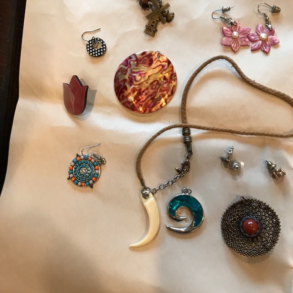 Jewelry bundle - Picture 6 of 7